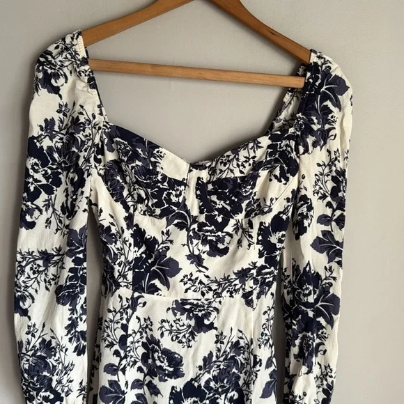 Reformation Mochi Dress - Picture 3 of 12